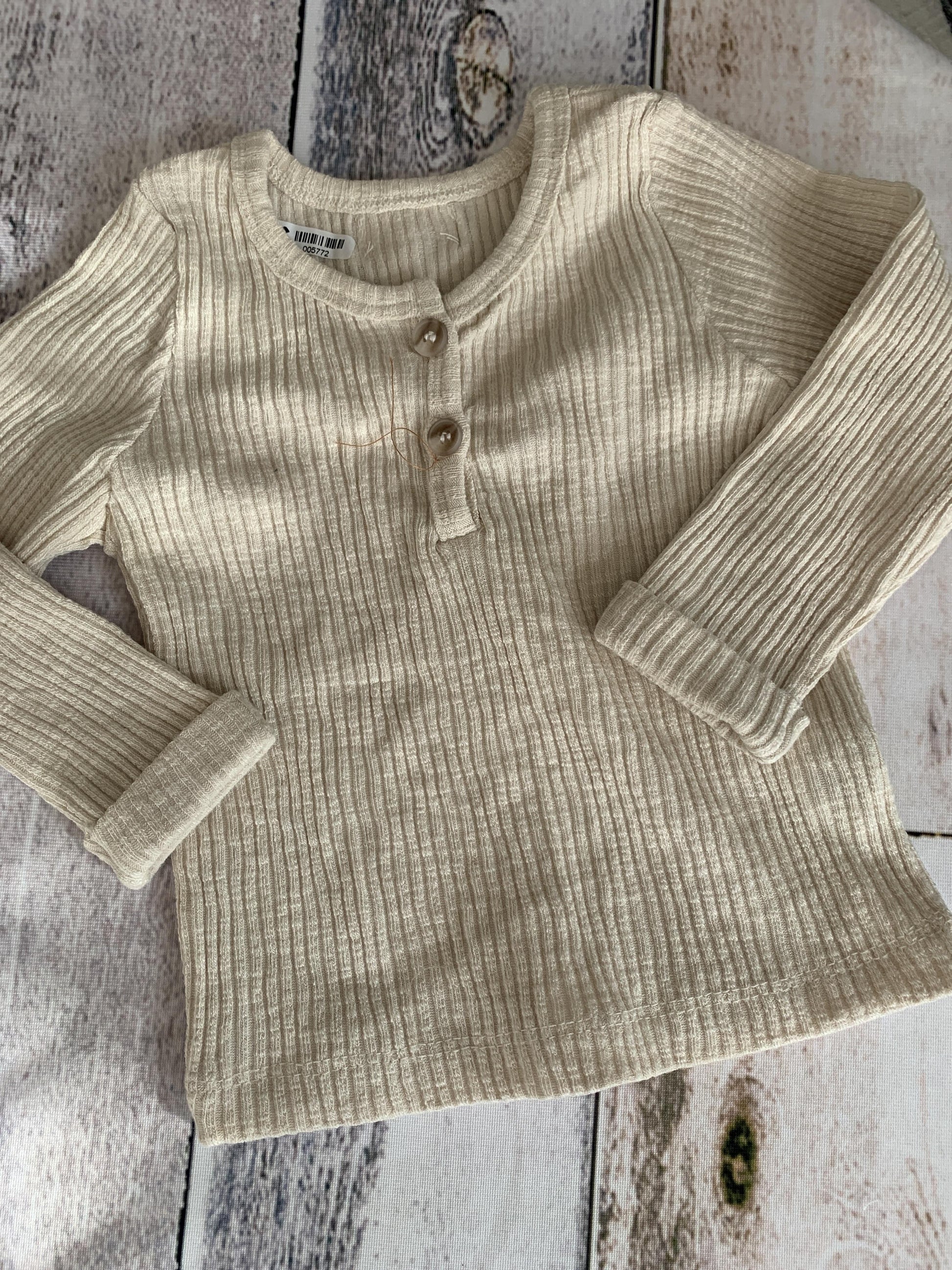 Hi Bye Girls cream Pajamas Size: 6-12 months cream