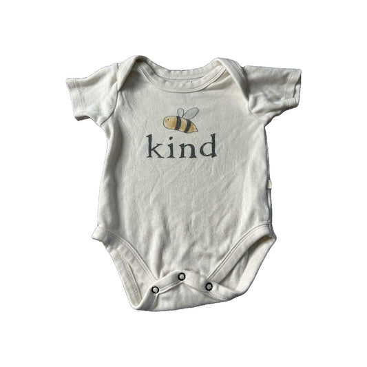 Finn + Emma Unisex cream Onesie Size: 6-9 months cream