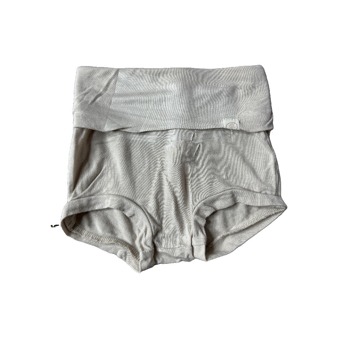 Tenth + Pine Girls cream Shorts Size: 12-18 months cream