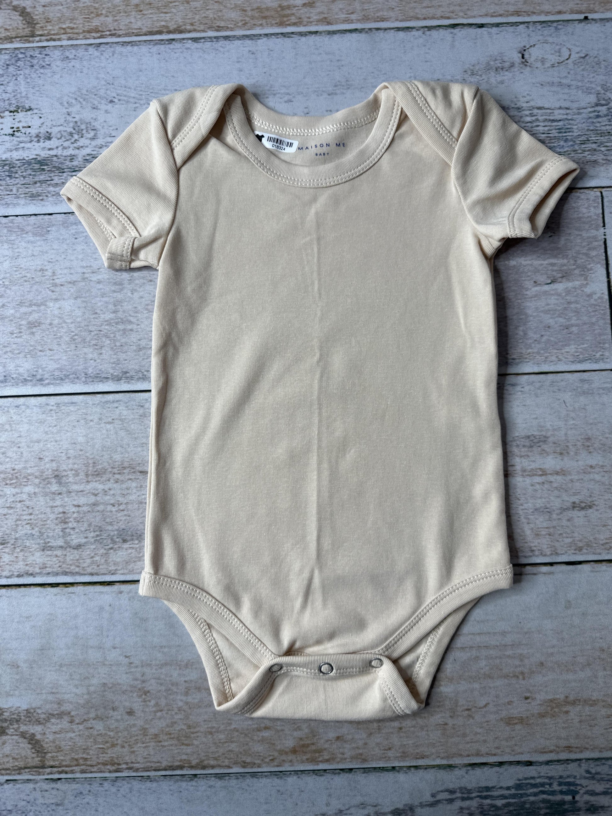 Maison Me Unisex cream Onesie Size: 12-18 months cream
