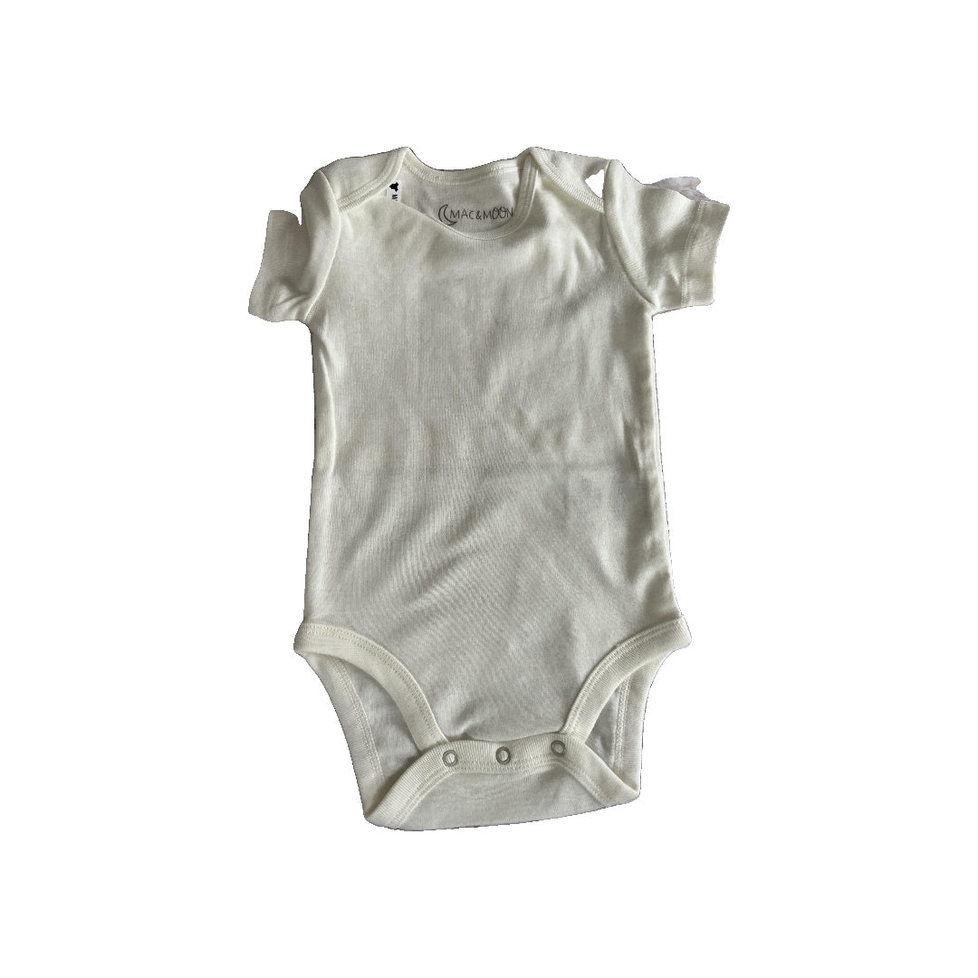 Unisex cream Onesie Size: 12 months cream