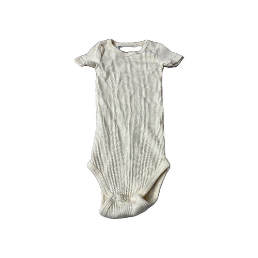 Kidential Unisex cream Onesie Size: 6-9 months cream