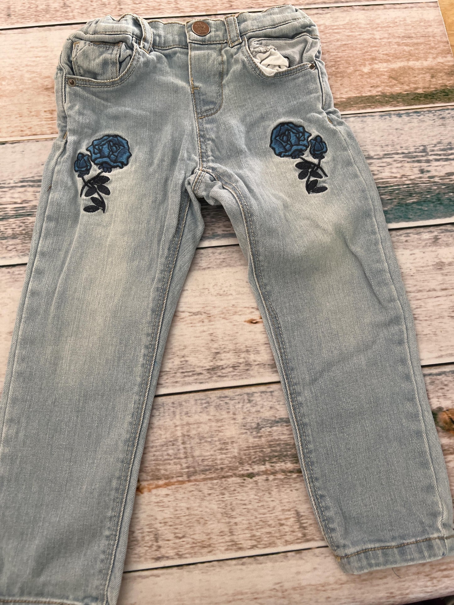 Zara Girls Denim Jeans Size: 2T Denim