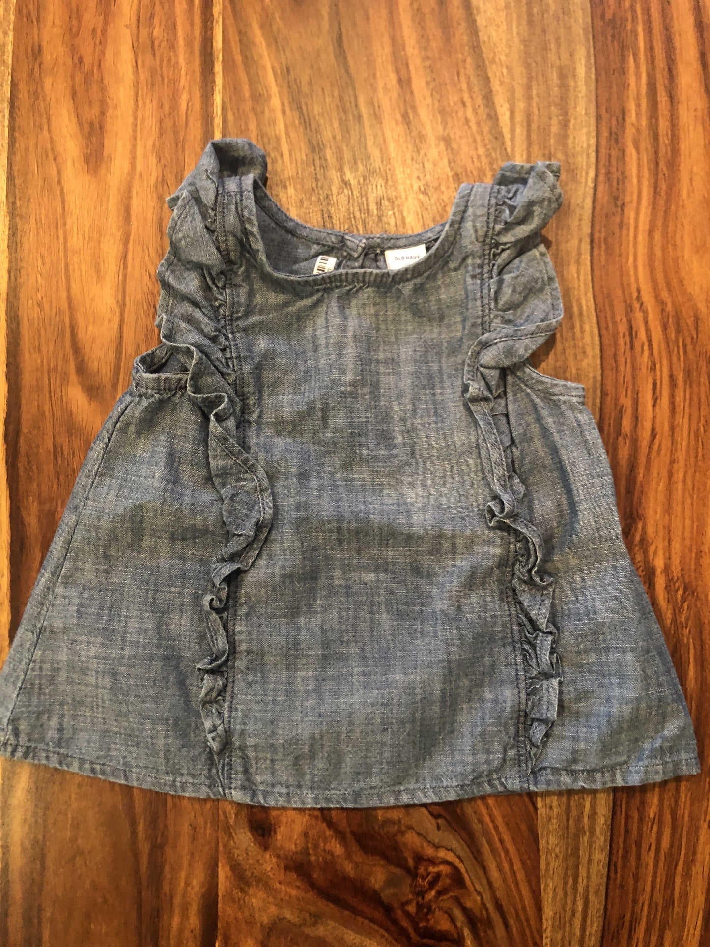 Old Navy Girls Denim Shirt Size: 6-12 months Denim