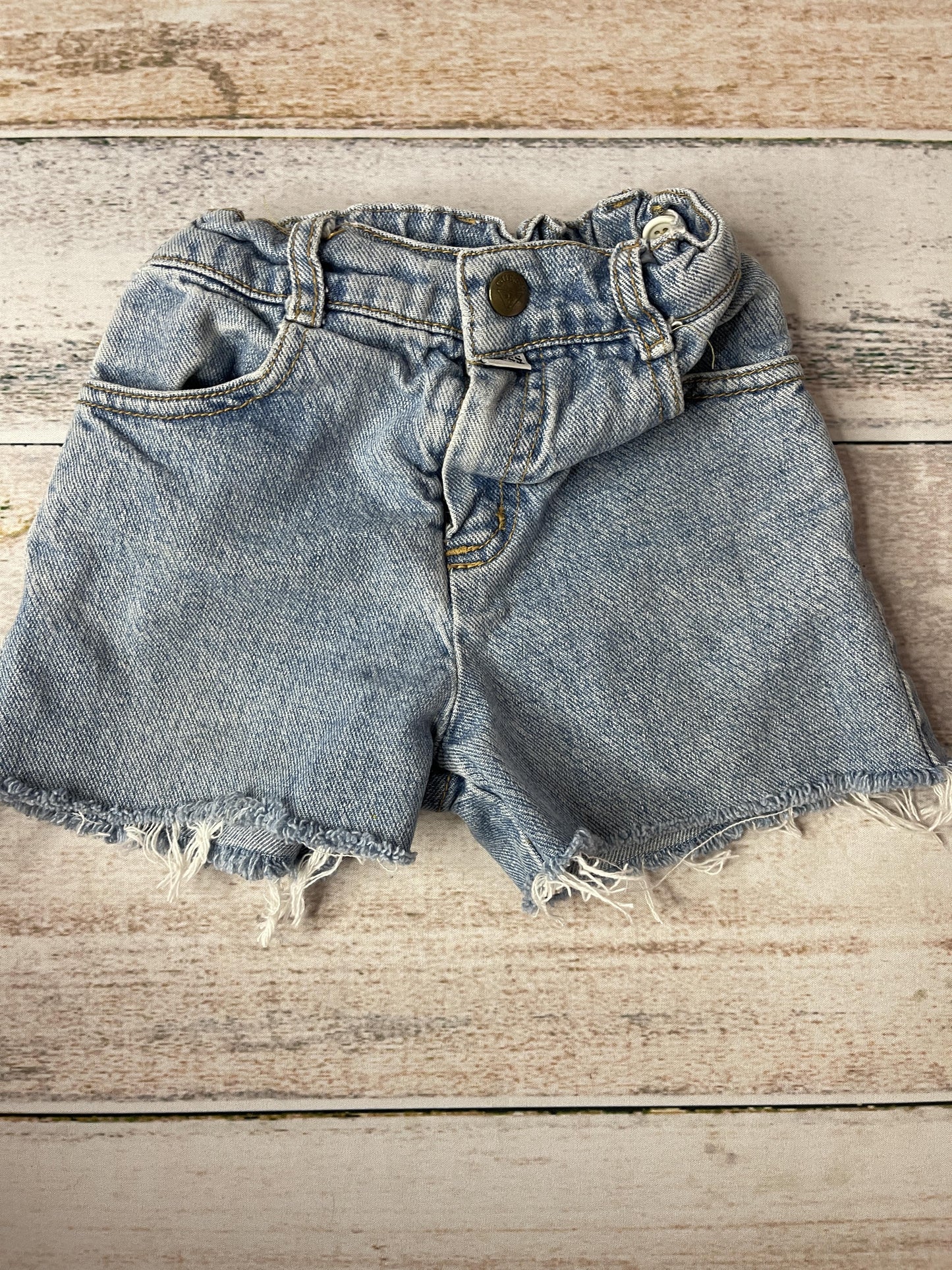 Guess Unisex Denim Shorts Size: 3T Denim