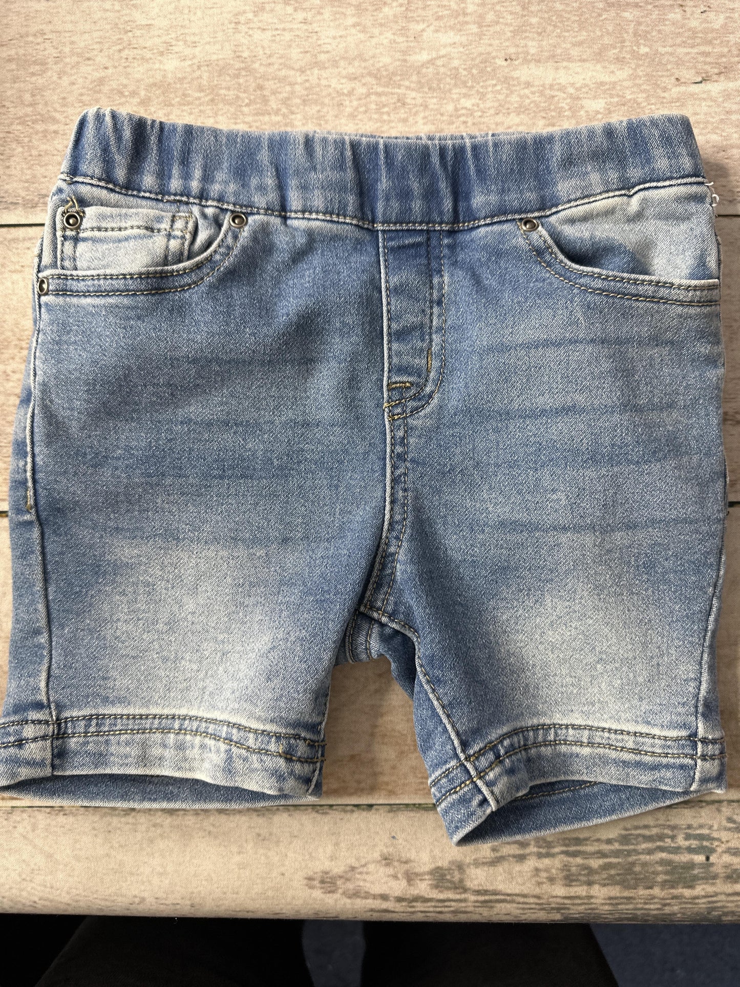 Kidpik Girls Denim Shorts Size: 2 years Denim