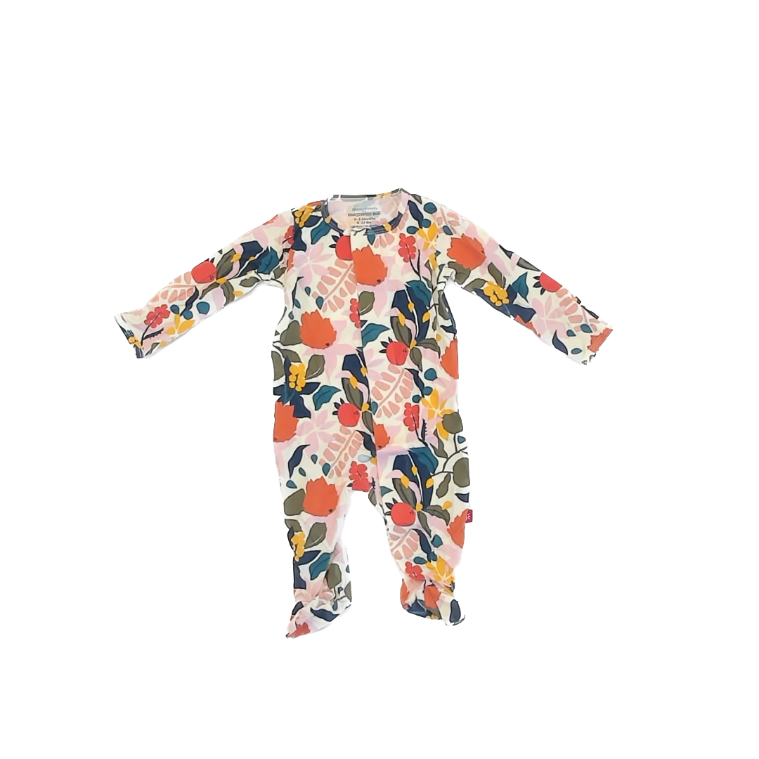 Magnetic Me Girls Floral 1-piece footed Pajamas Size: 0-3 Months Floral