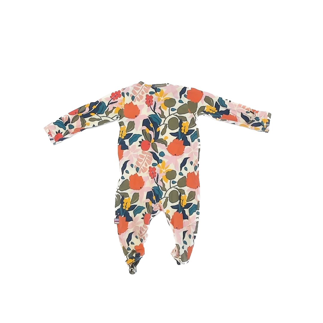 Magnetic Me Girls Floral 1-piece footed Pajamas Size: 0-3 Months Floral