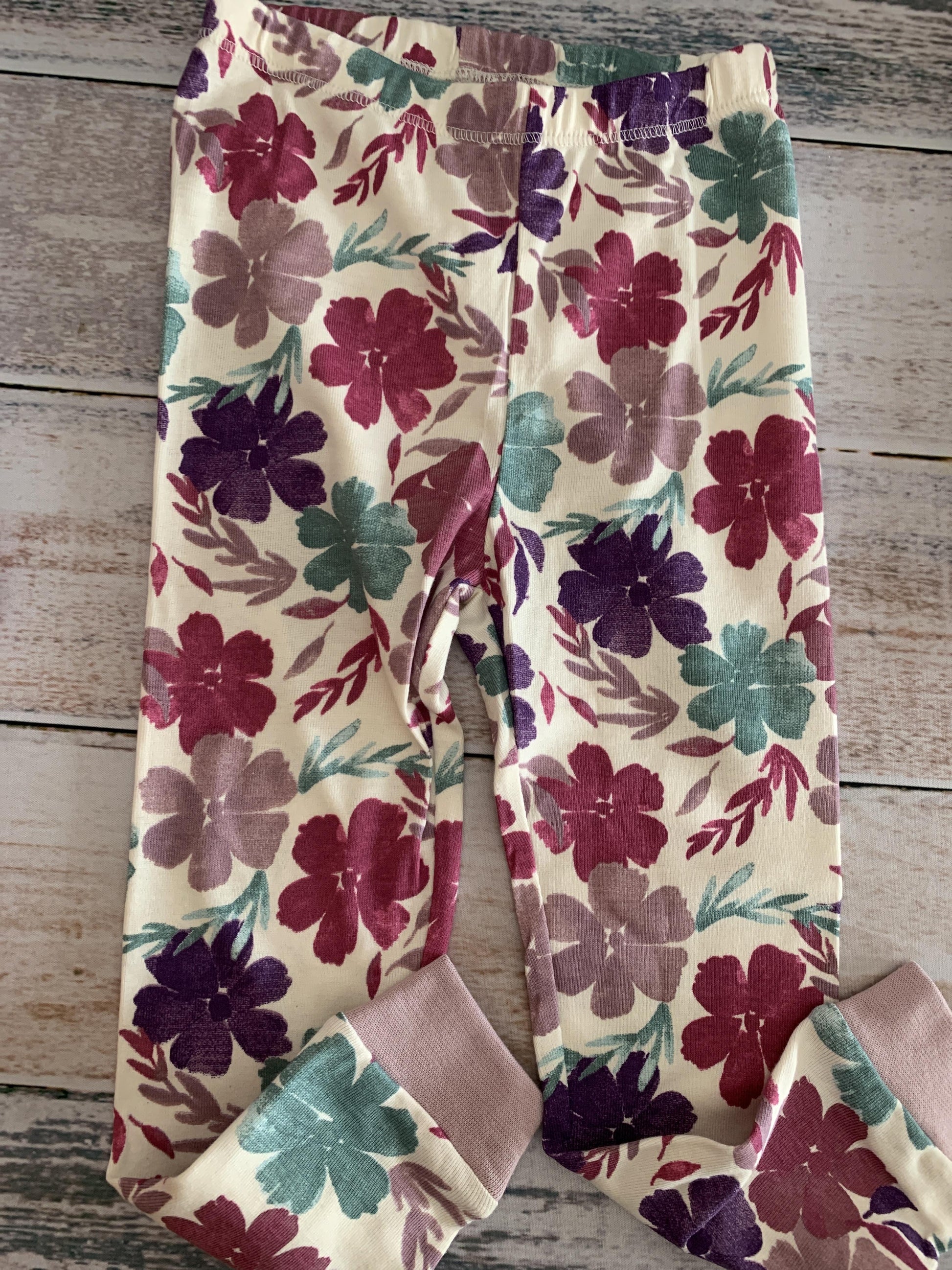 Burt's Bees Girls Flowers | pink | Lavender | Light Blue Pajamas Size: 3T Flowers | pink | Lavender | Light Blue