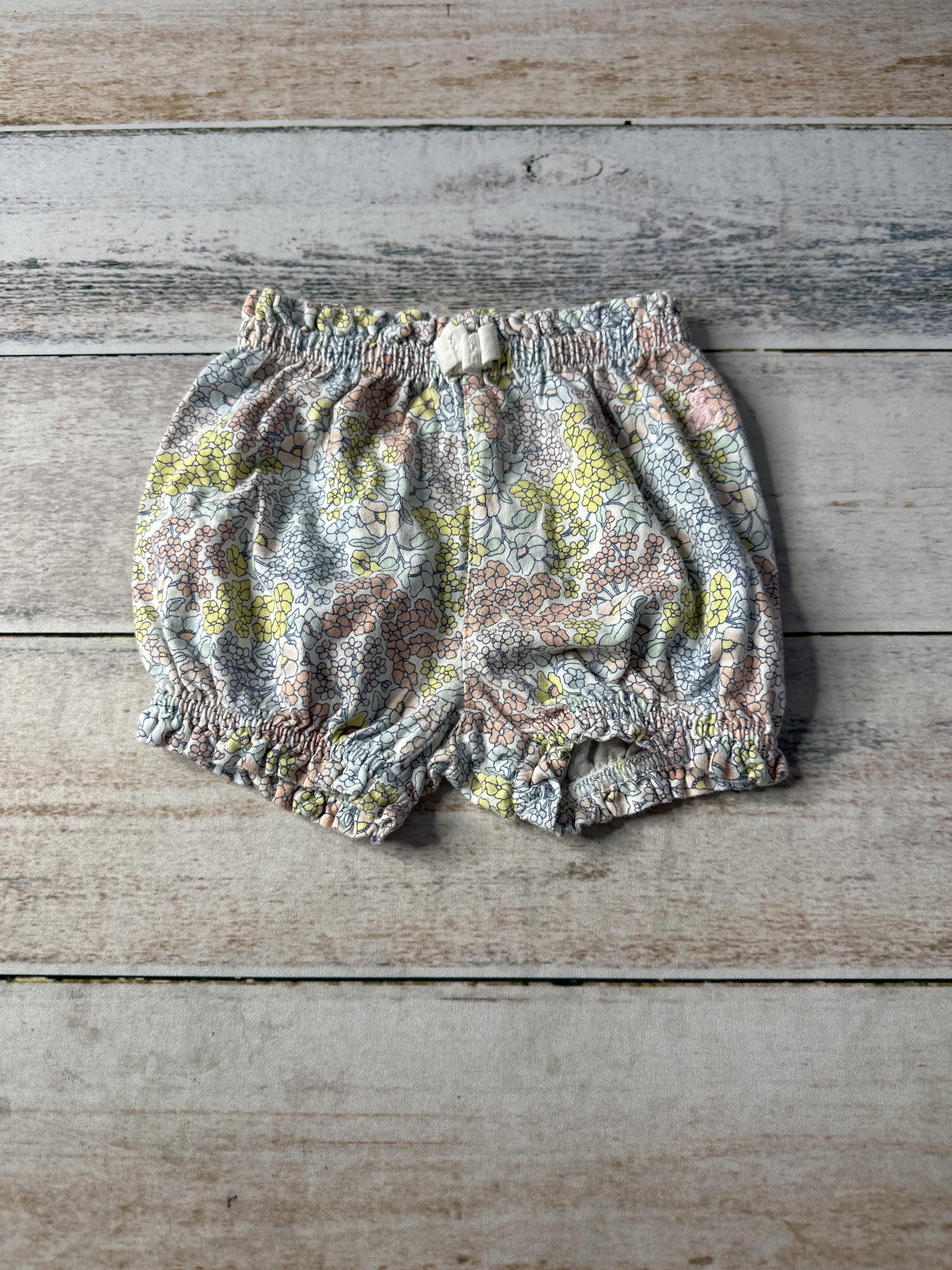 Girls Flowers Shirt Size: 6-12 months Flowers