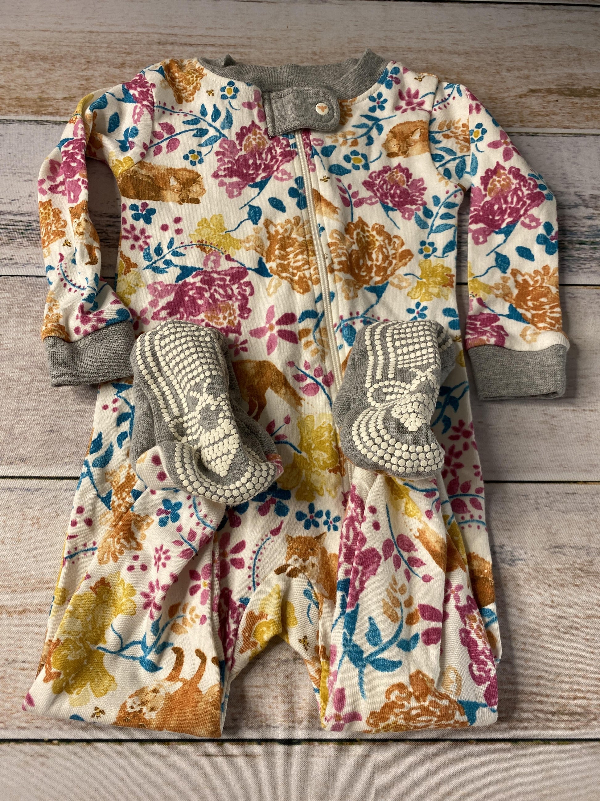 Burt's Bees Unisex Flowers Pajamas Size: 6-9 months Flowers