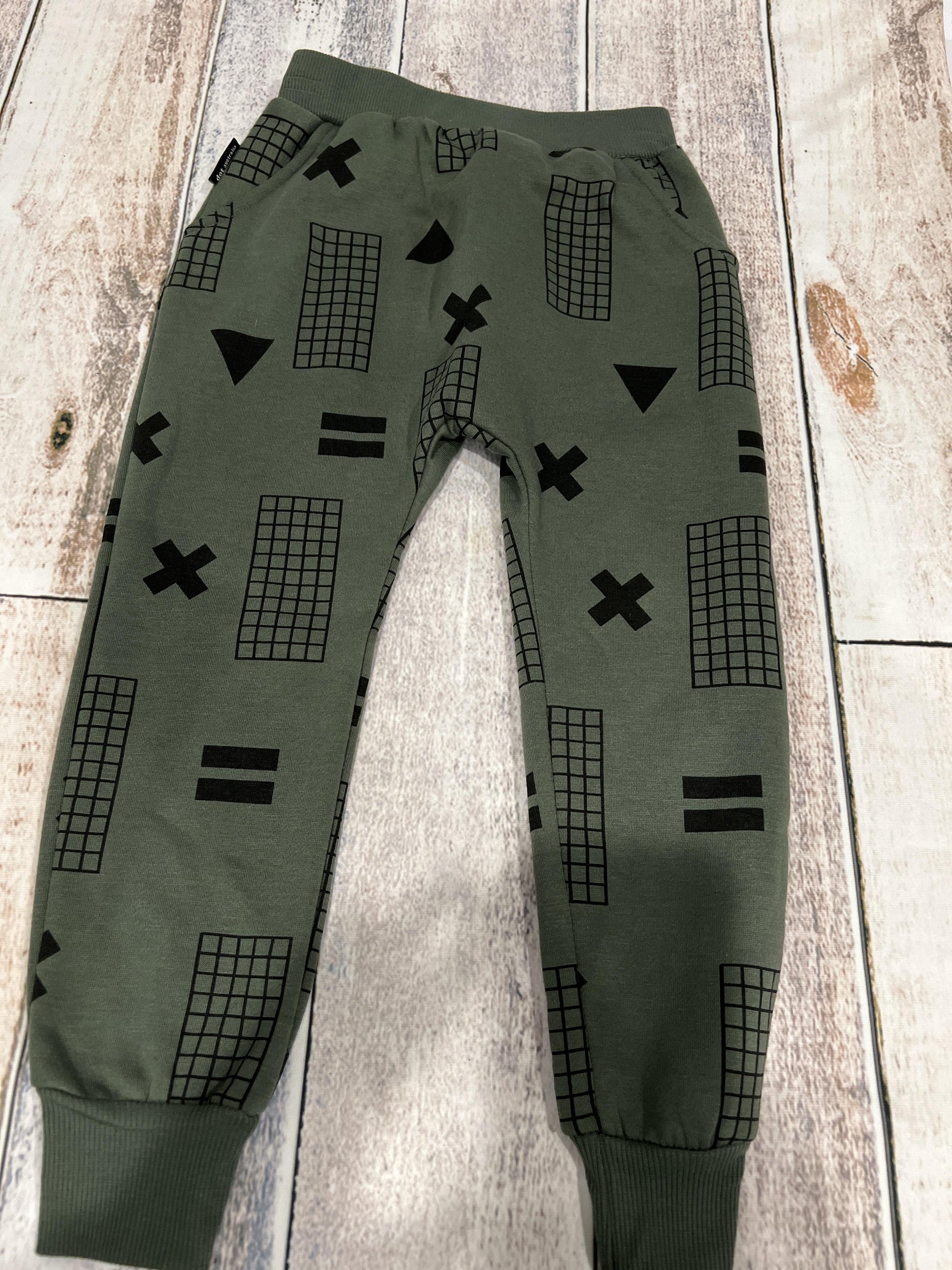 Dot Boys Forest Green | Black | Pattern Pants Size: 5 Forest Green | Black | Pattern
