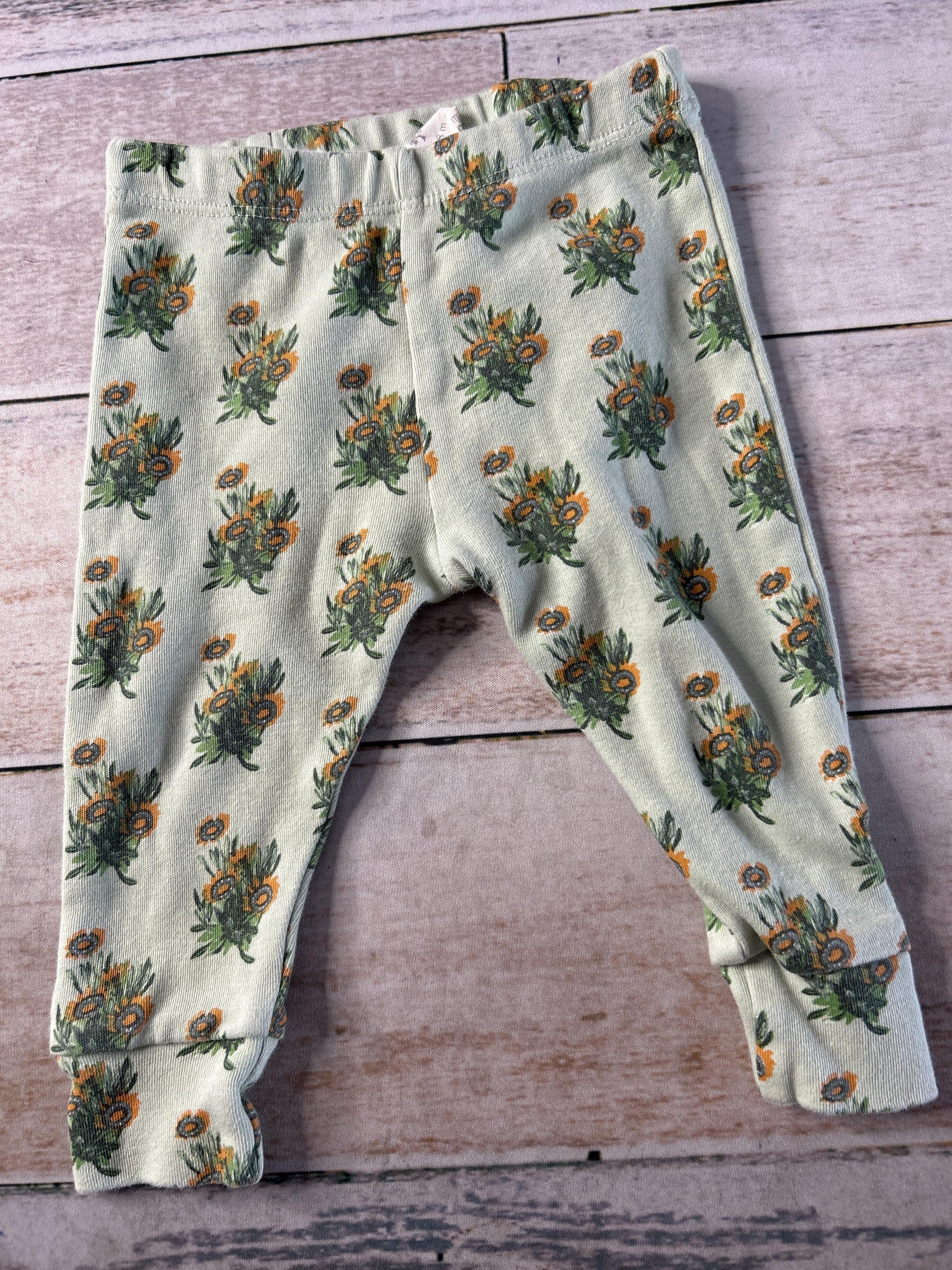 Girls Forest Green | Flowers Pants Size: 12-18 months Forest Green | Flowers