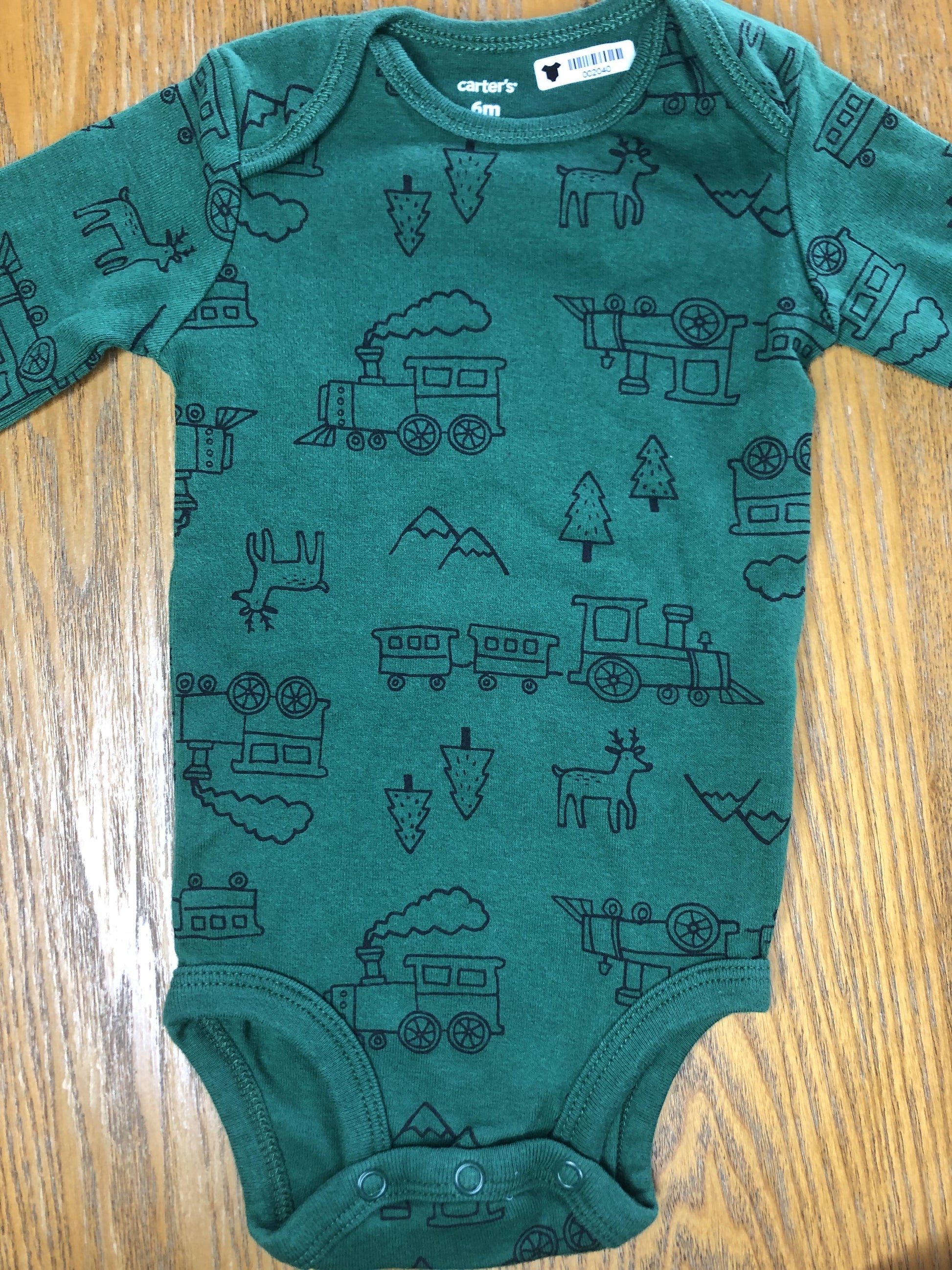 Carters Unisex Forest Green | Navy Blue Onesie Size: 6 months Forest Green | Navy Blue