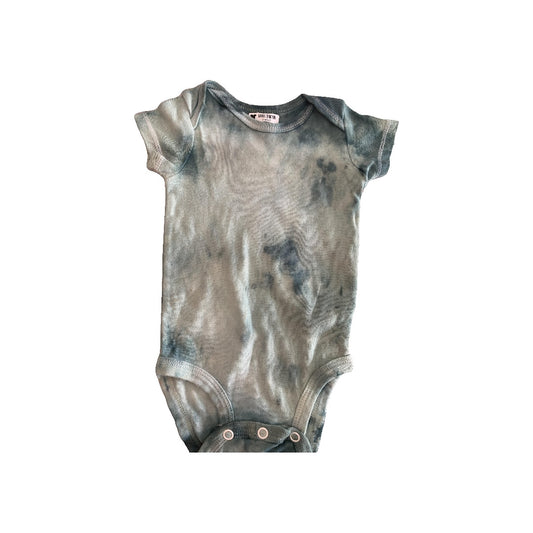 Boys Forest Green | Tie Dye Onesie Size: 3 months Forest Green | Tie Dye