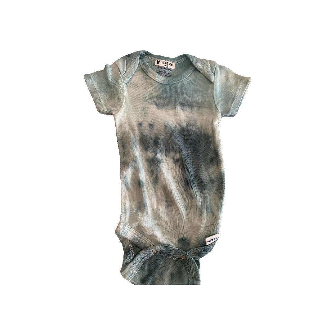 Boys Forest Green | Tie Dye Onesie Size: 0-3 months Forest Green | Tie Dye