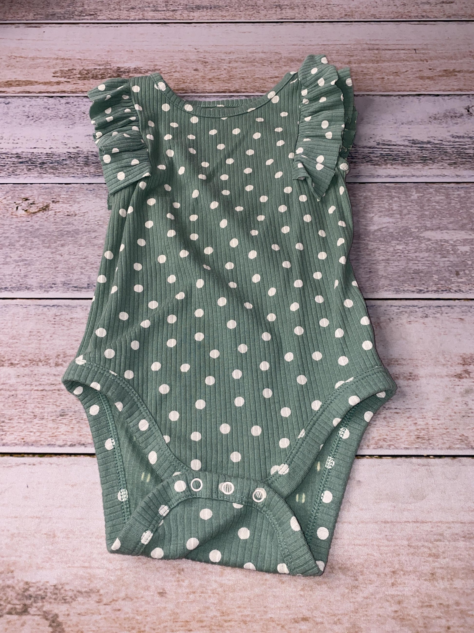 Cat & Jack Girls Forest Green | White | polka dot Onesie Size: 18 months Forest Green | White | polka dot