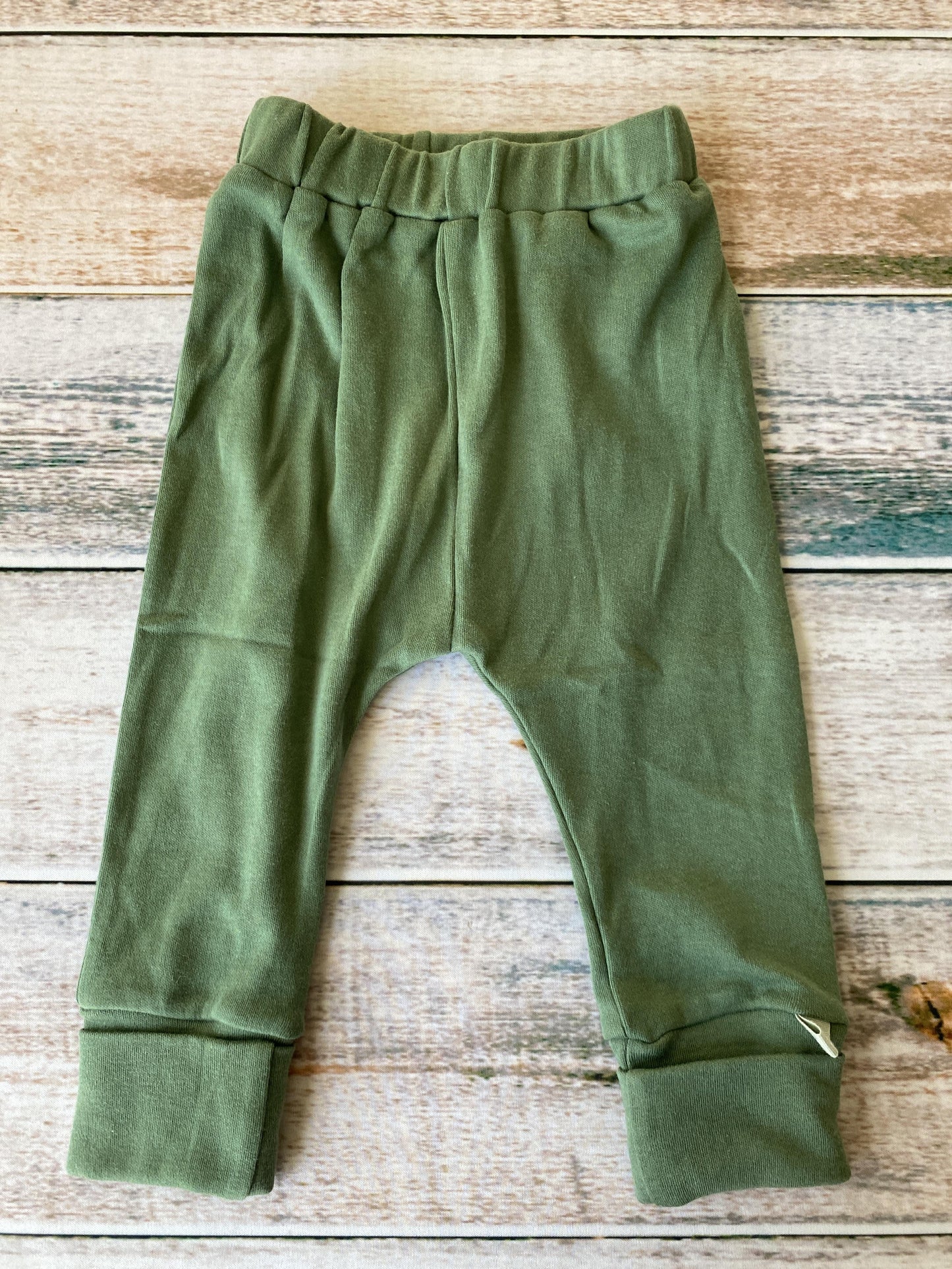 Finn + Emma Boys Forest Green Pants Size: 6-9 months Forest Green