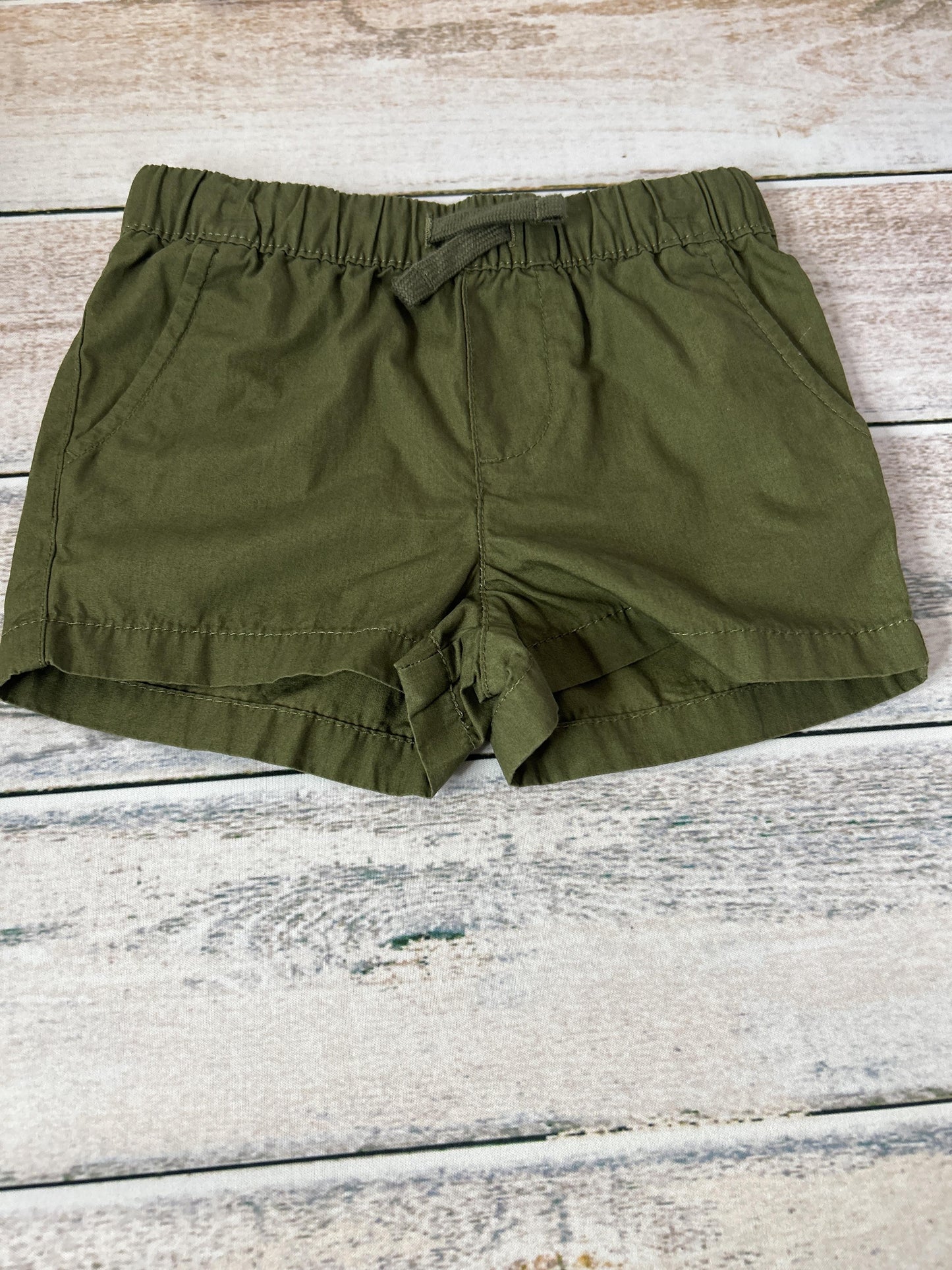 Unisex Forest Green Shorts Size: 4T Forest Green