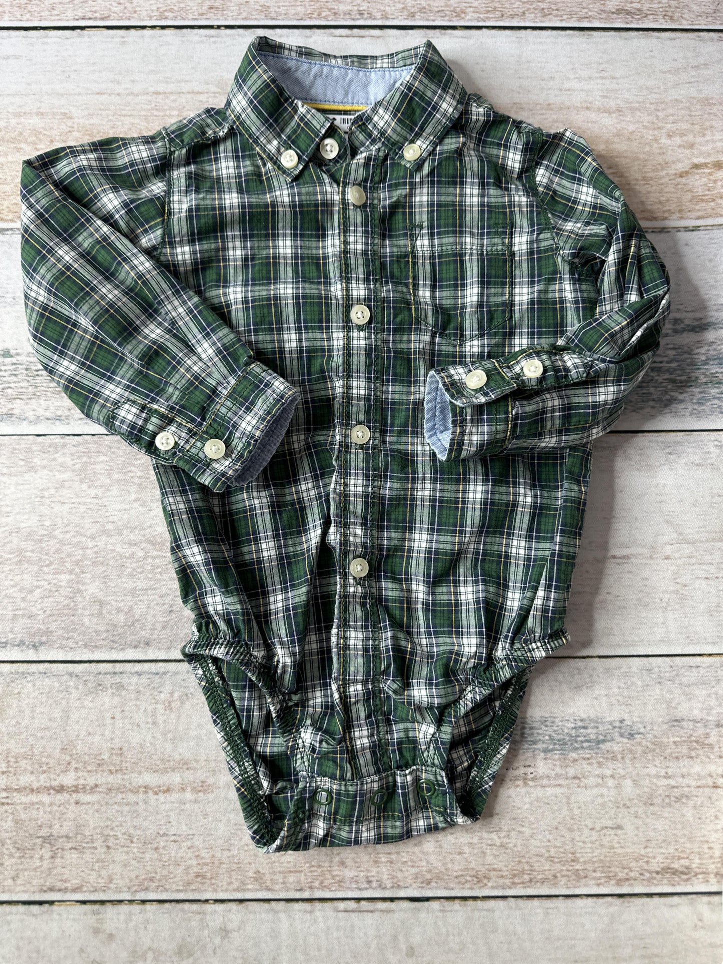 Carters Boys Forest Green Button Down Short Sleeve Size: 9 months Forest Green