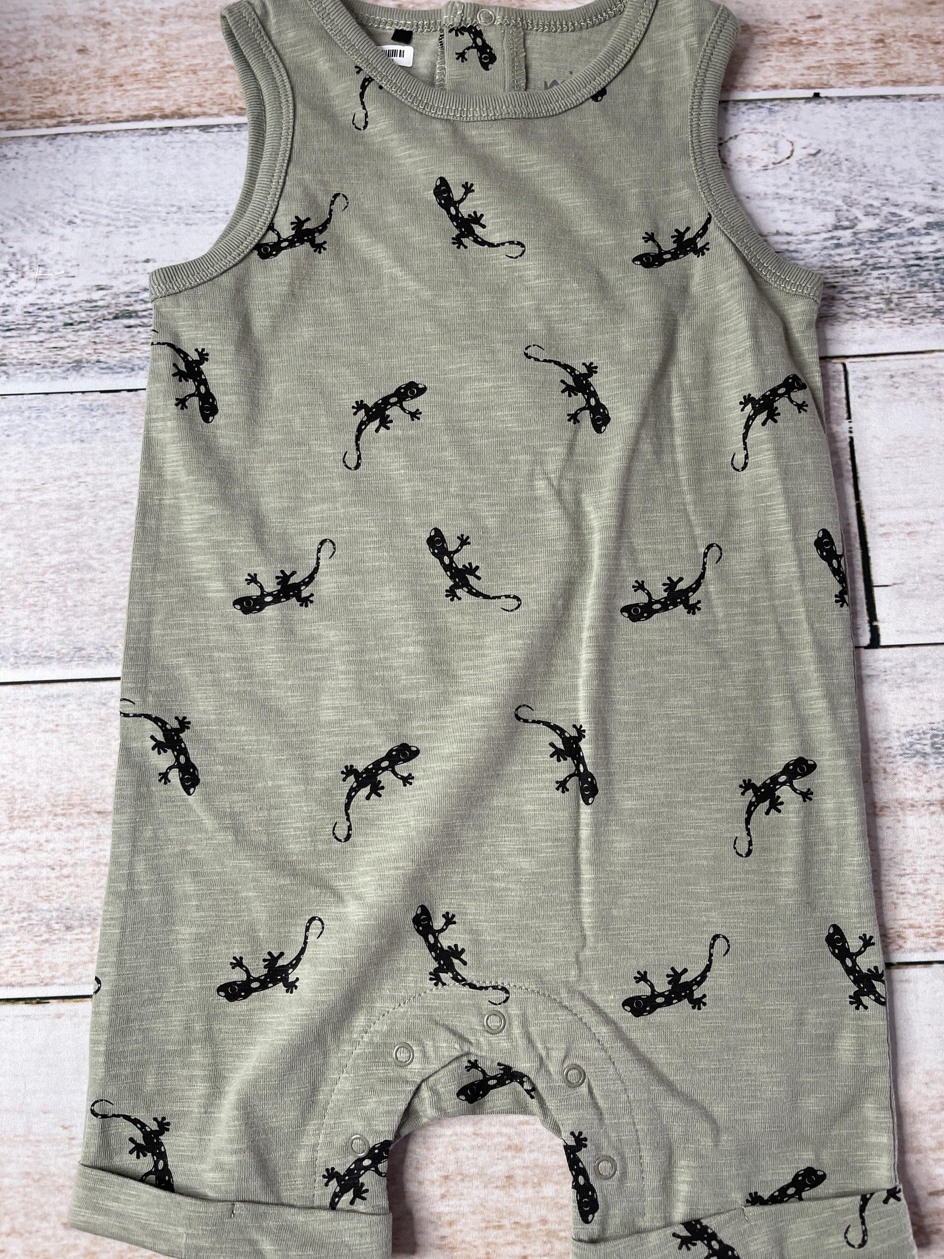 Mini Heroes Unisex Forest Green Romper Size: 18-24 months Forest Green