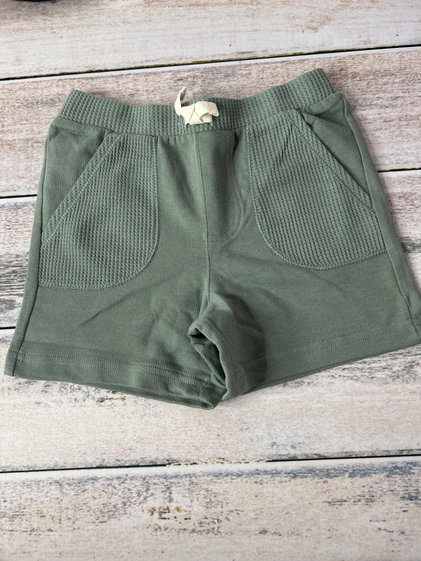 Unisex Forest Green Shorts Size: 4T Forest Green