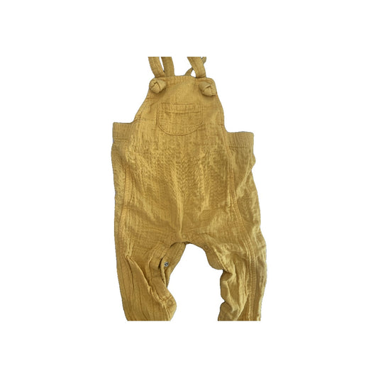 Carters Girls Gold | Yellow Shorts Size: 6-9 months Gold | Yellow