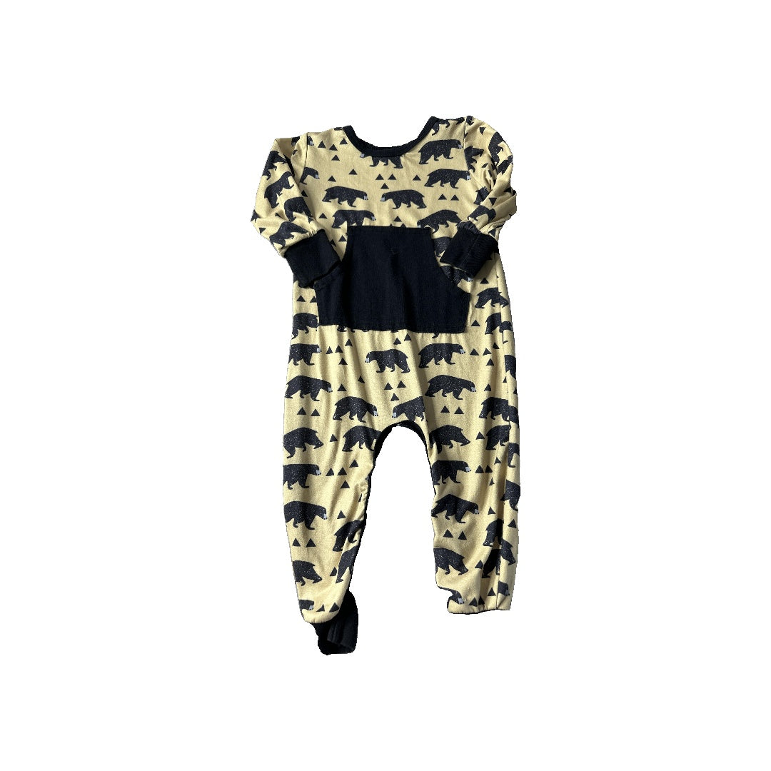 Bailey‚Äôs Blossoms Unisex Gold Long Sleeve Outfit Size: 12-18 months Gold