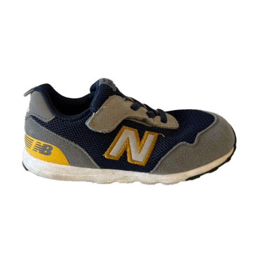 New Balance Boys Gray | Navy Sneakers Size: 9 Toddler