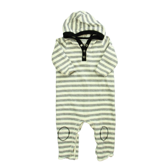 Nordstrom Baby Boys Gray | White Stripe Long Sleeve Outfit Size: 6 Months Gray | White Stripe