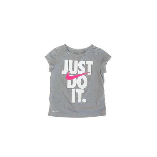 Nike Girls Gray Athletic Top Size: 4-5 Years Gray