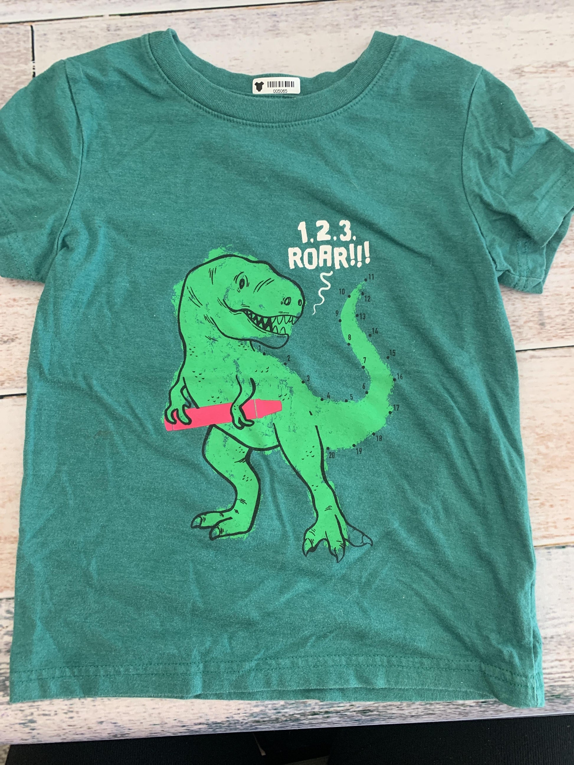 Cat & Jack Boys green | Dinosaur | Graphic T-Shirt Size: 4T green | Dinosaur | Graphic