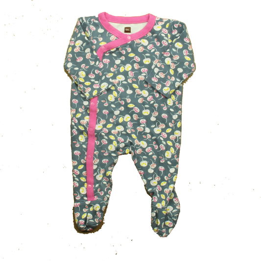 Tea Collection Girls Green Floral 1-piece footed Pajamas Size: 0-3 Months Green Floral