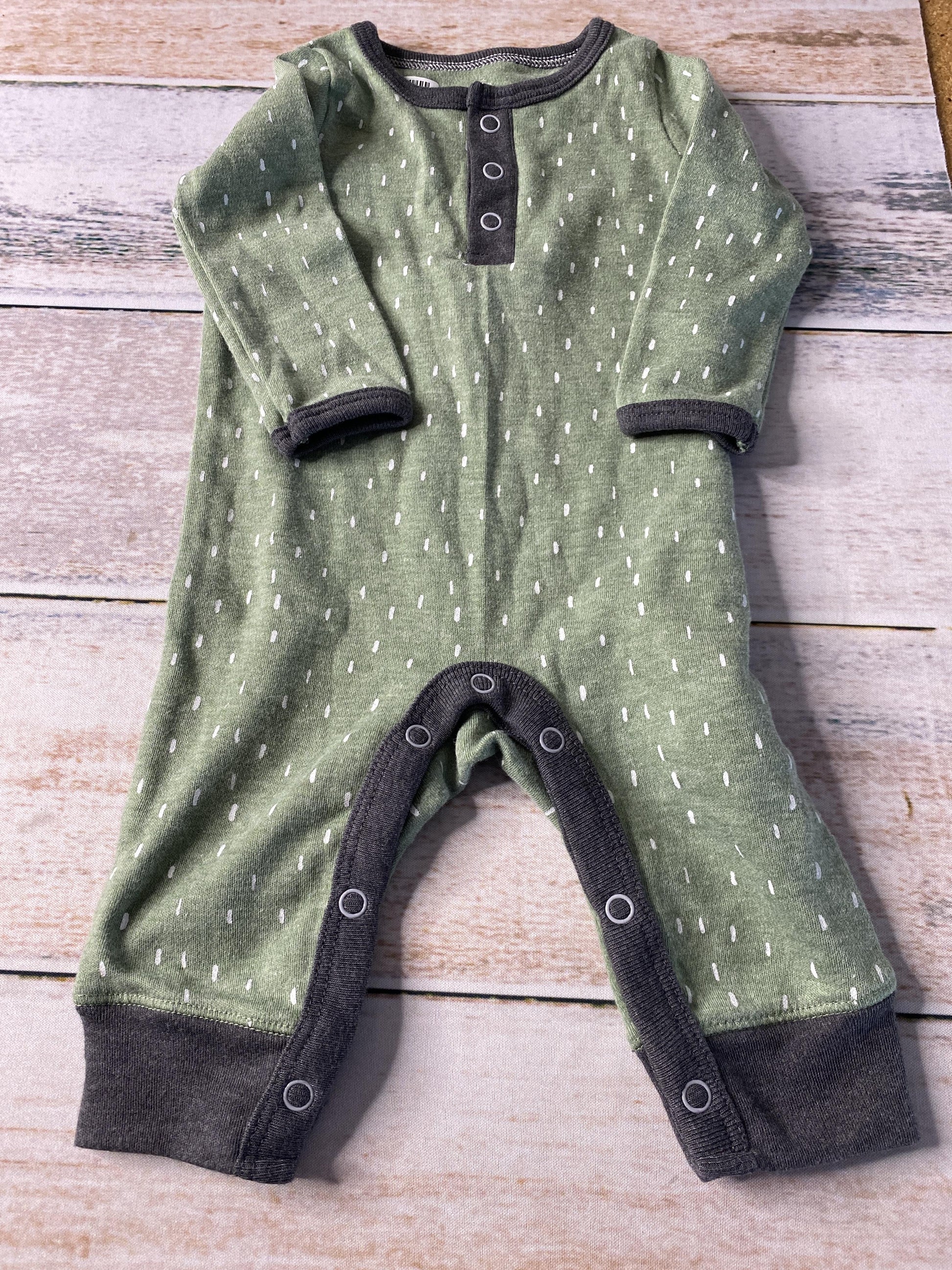 Cloud Island Unisex green | Grey Long Sleeve Outfit Size: Newborn green | Grey