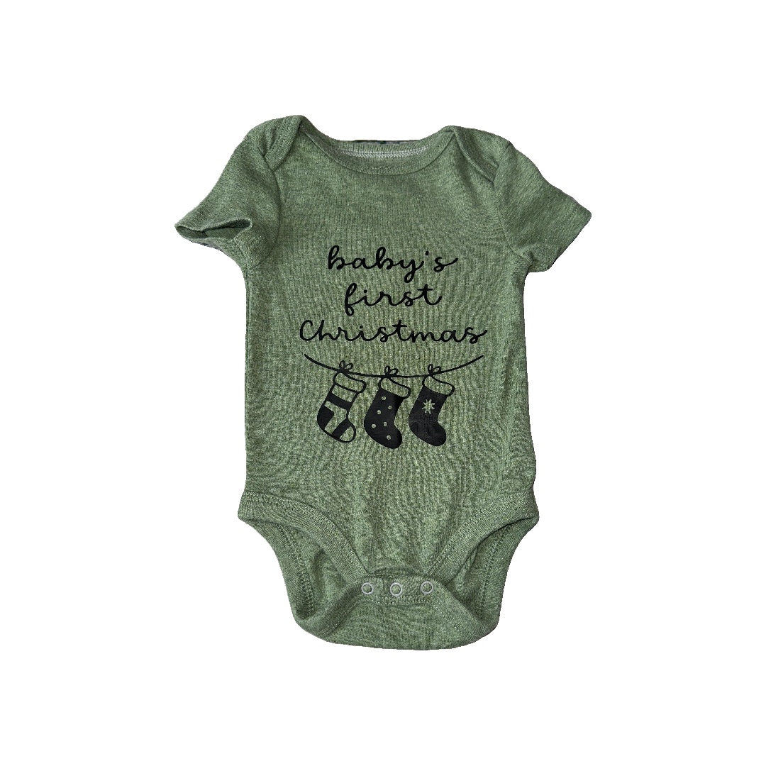 Cloud Island Unisex green | Holiday Onesie Size: 3-6 months green | Holiday