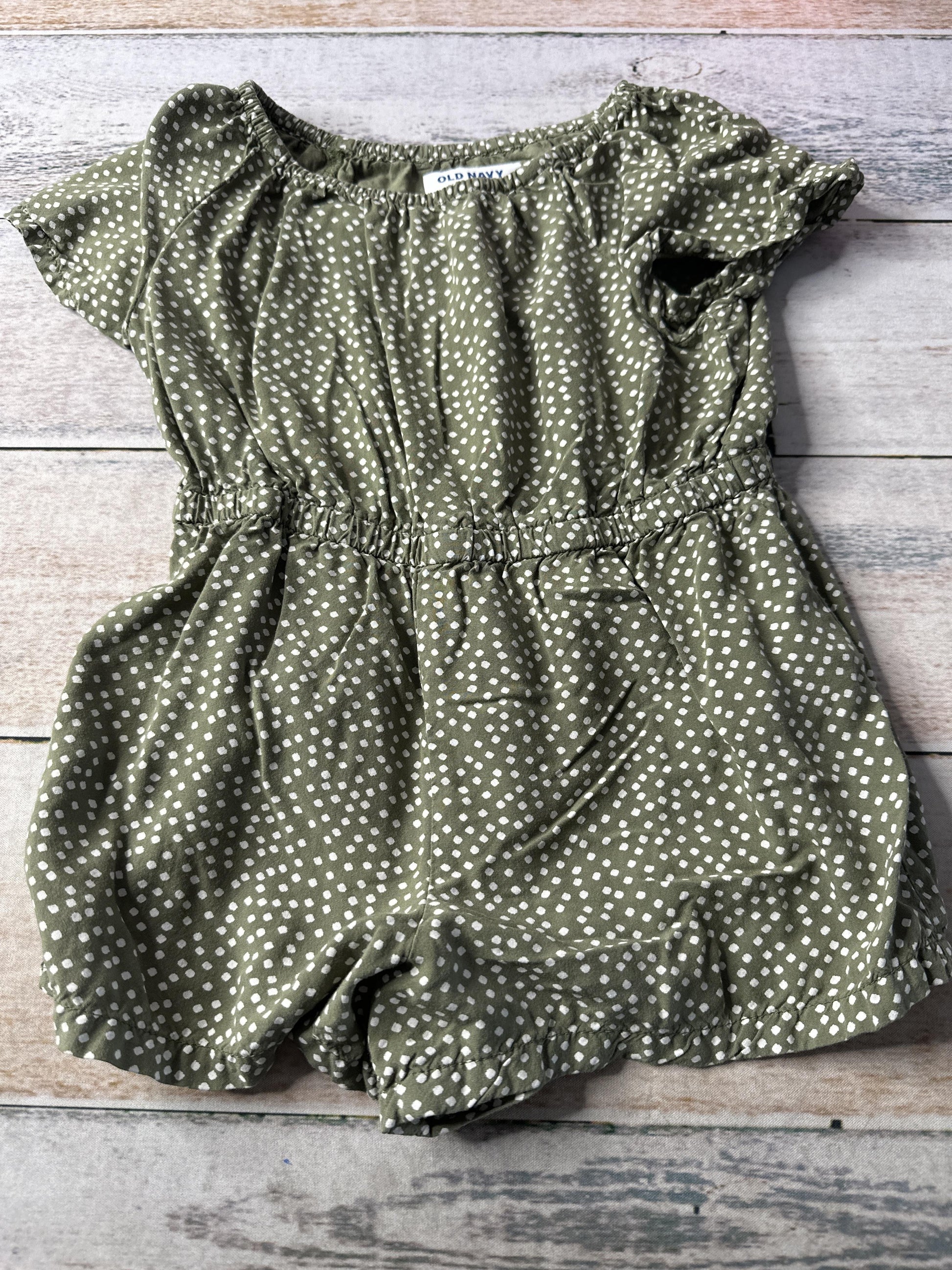 Old Navy Girls green | polka dot Romper Size: 3T green | polka dot