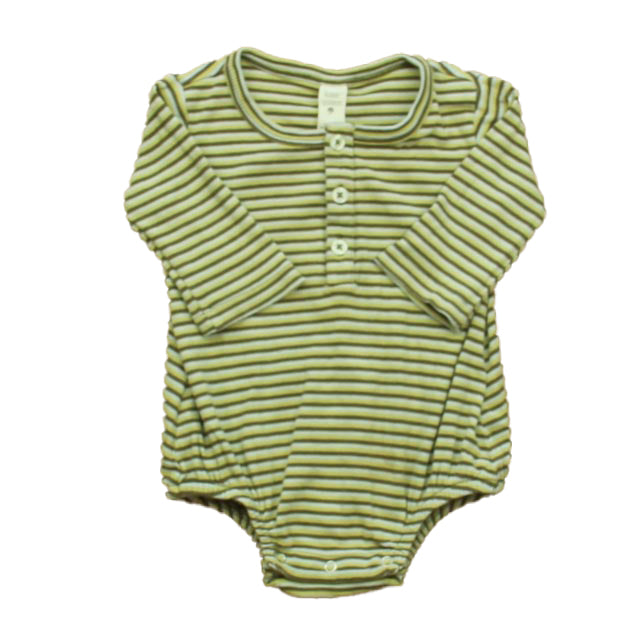 Kate Quinn Organics Boys Green Stripe Onesie Size: 6-12 Months