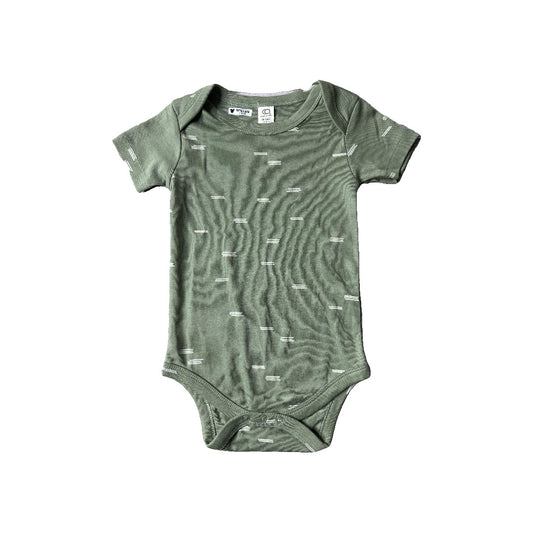 Colored Organics Boys green | White | Graphic Onesie Size: 18-24 months green | White | Graphic