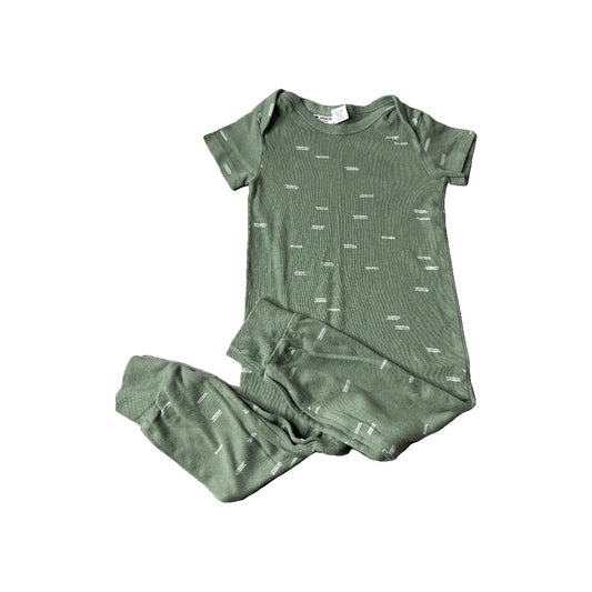 Colored Organics Boys green | White Romper Size: 18-24 months green | White