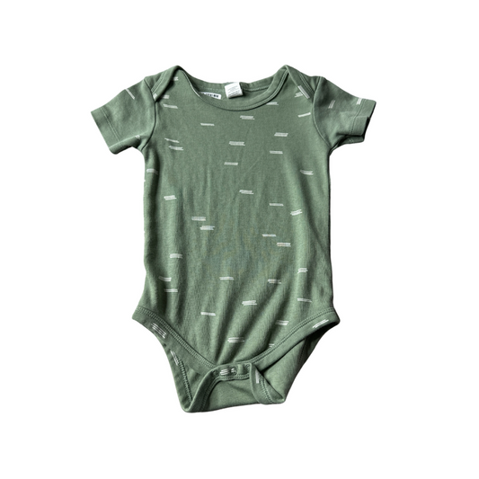 Colored Organics Boys Green | White Onesie Size: 18-24 months Green | White