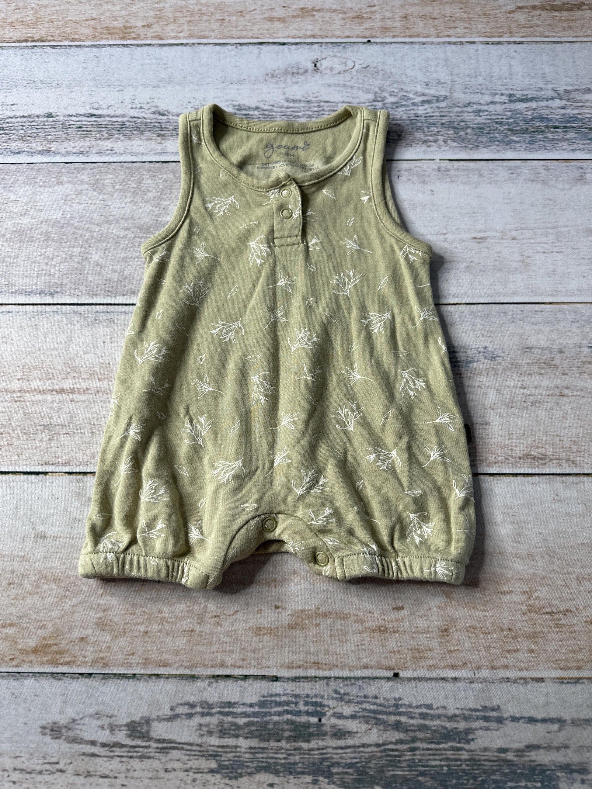 Goumi Unisex green Romper Size: 0-3 months green
