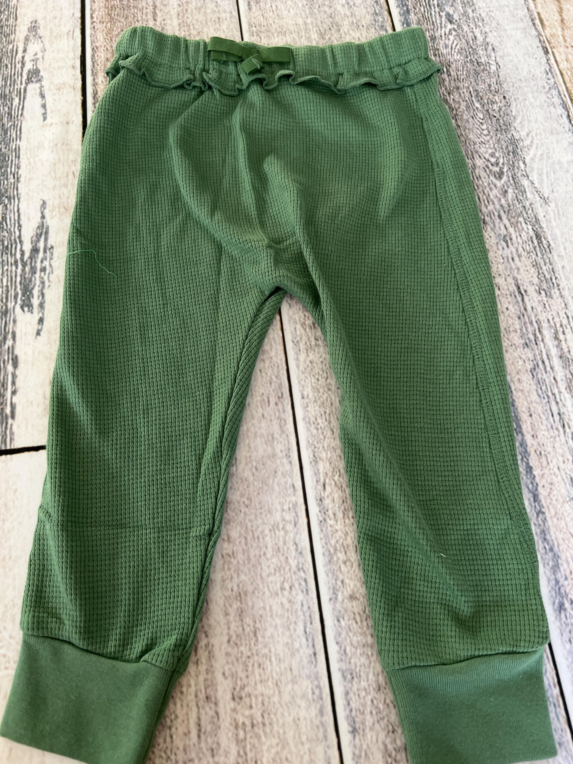 Oliver & Rain Girls green Pants Size: 24 months green
