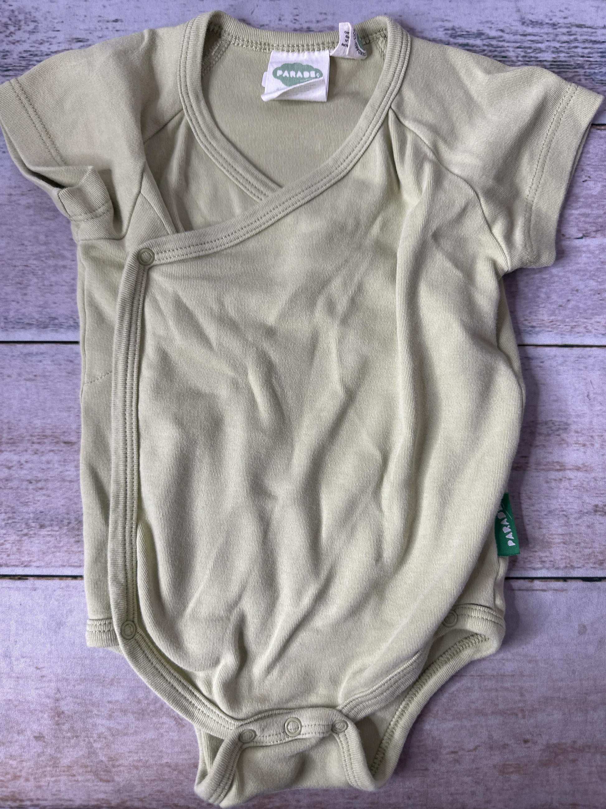 Parade Unisex green Onesie Size: 6-12 months green