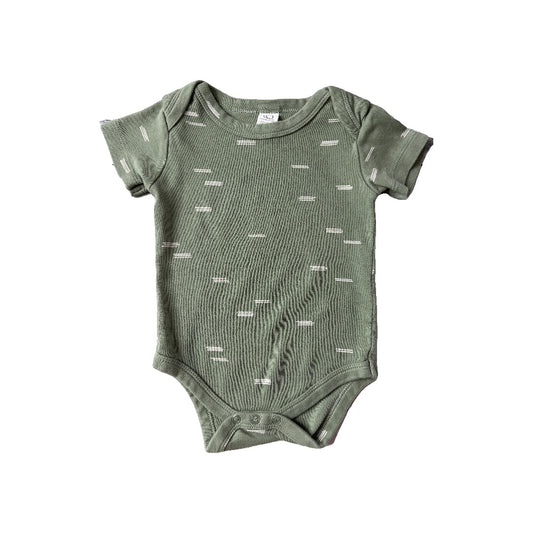 Colored Organics Unisex green Onesie Size: 6-12 months green