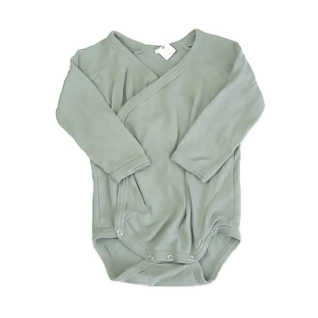 Kate Quinn Boys Green Onesie Size: 12-18 Months Green