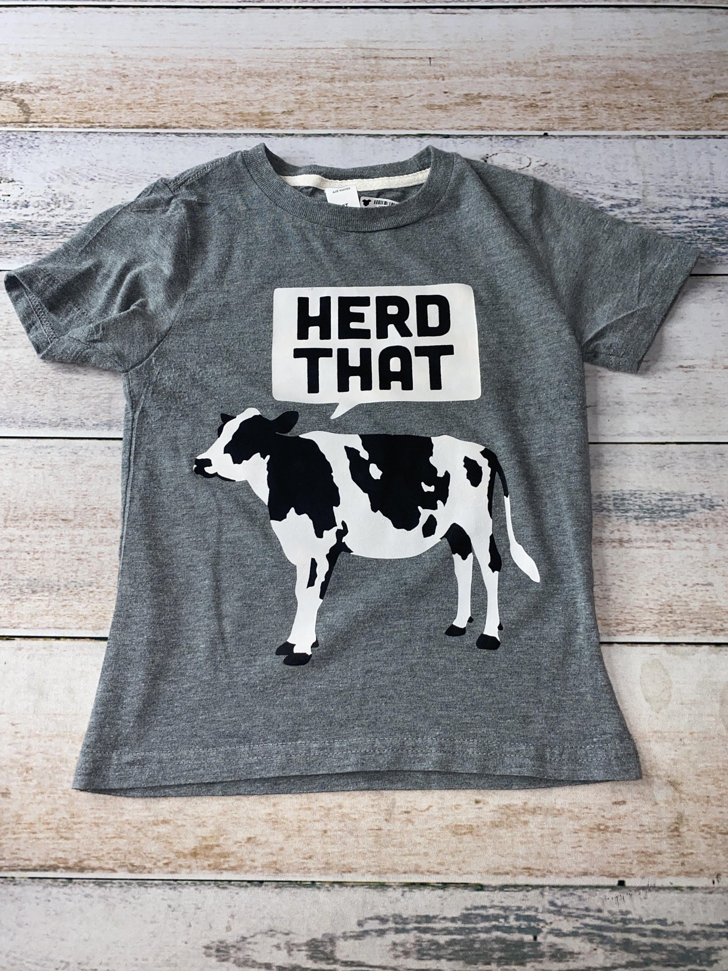 Air Waves Boys Grey | animals | Graphic T-Shirt Size: 3T Grey | animals | Graphic