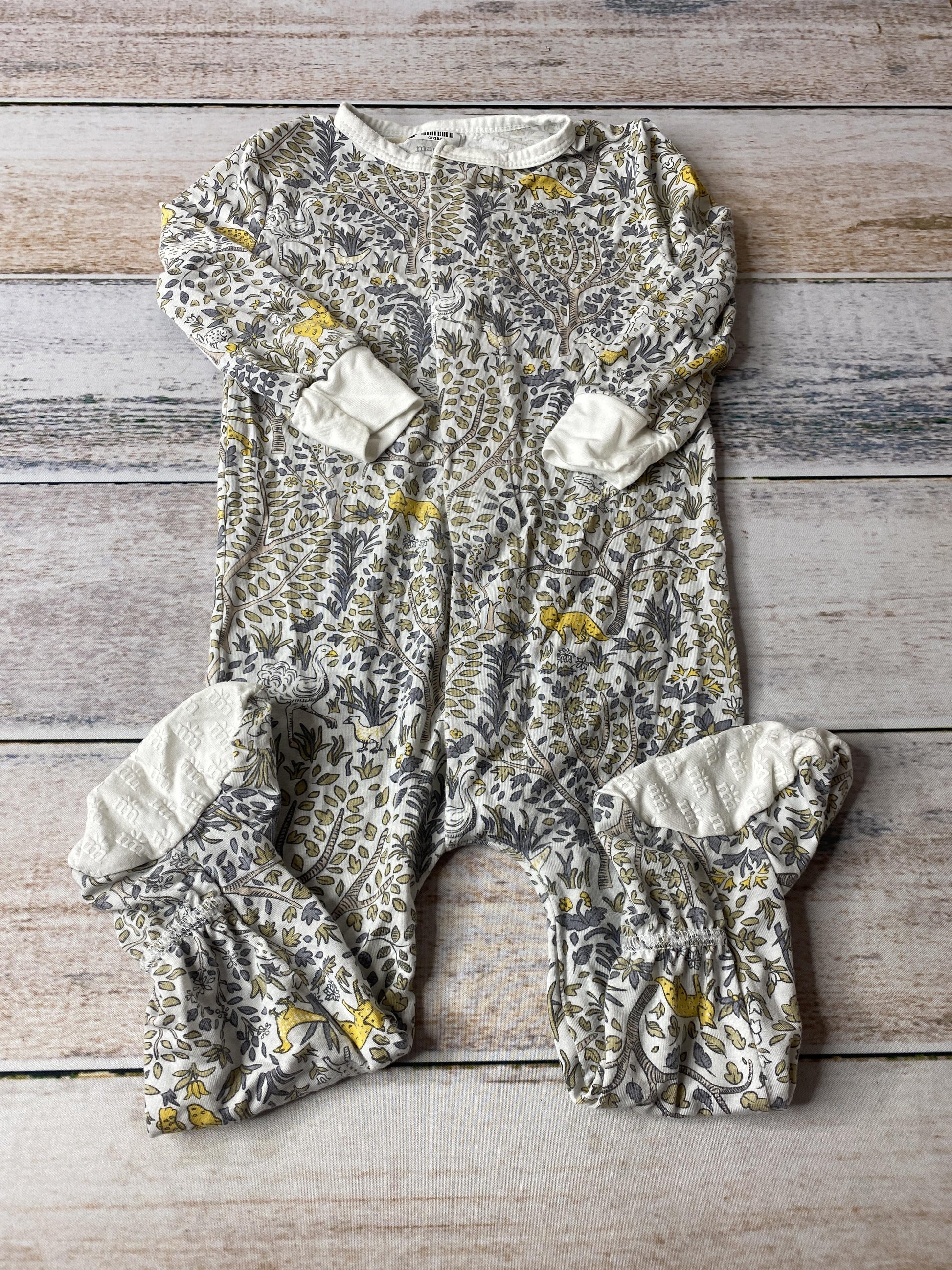 Magnetic Me Unisex Grey | animals | Yellow | light green Pajamas Size: 9-12 Months Grey | animals | Yellow | light green