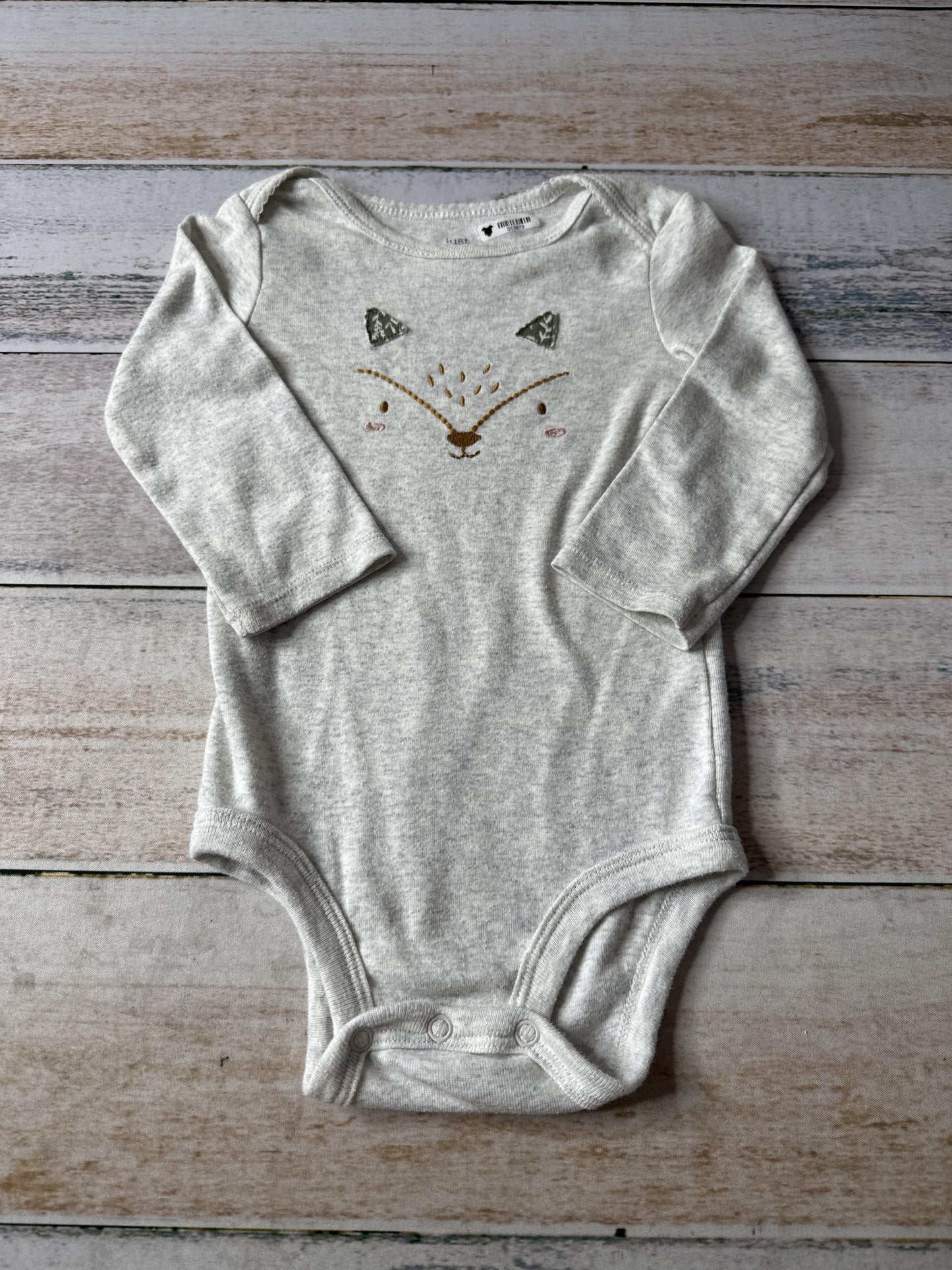 Carters Girls Grey | animals Onesie Size: 18 months Grey | animals