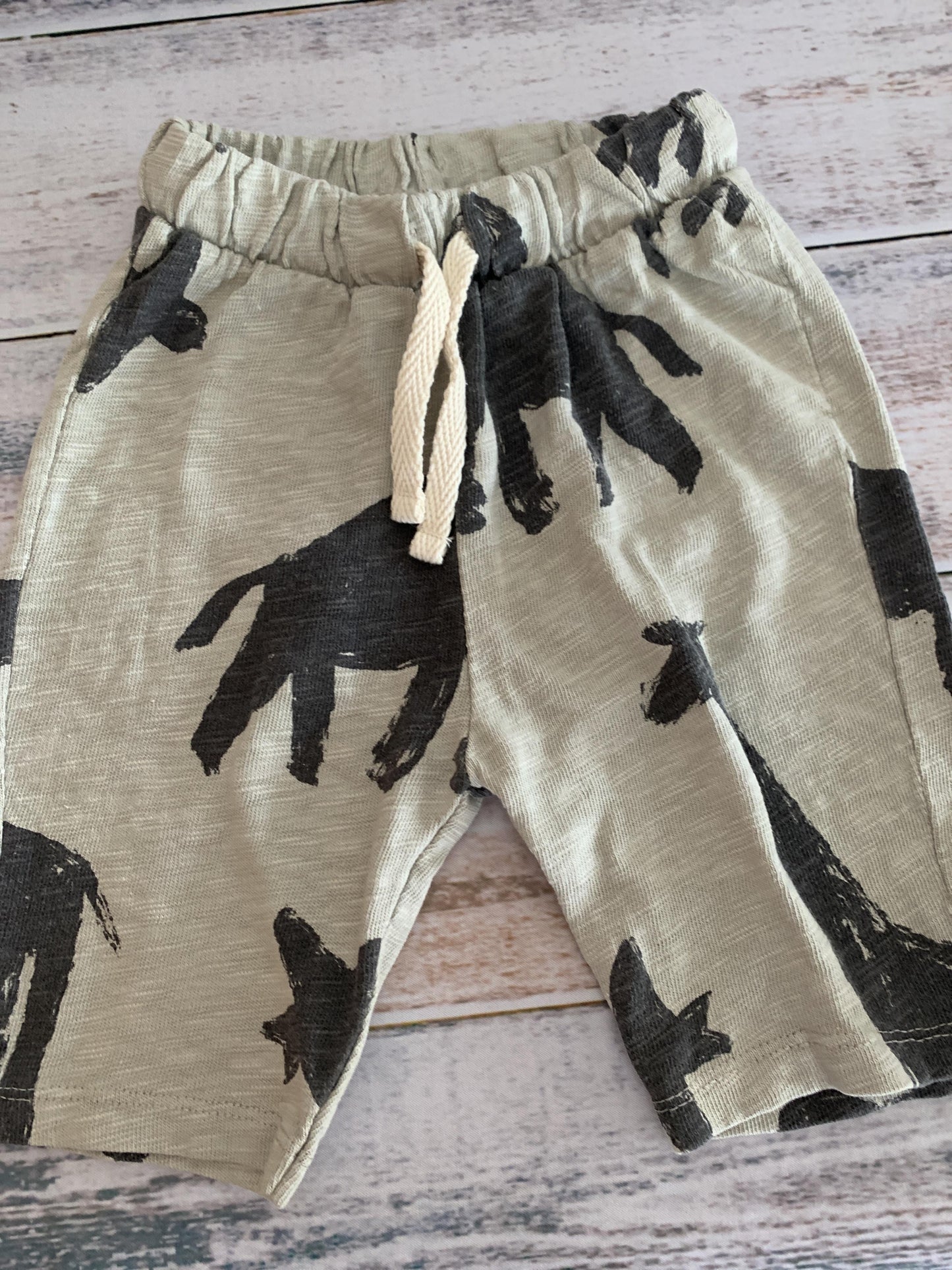 Zara Boys Grey | Black | animals Pants Size: 6-9 months Grey | Black | animals