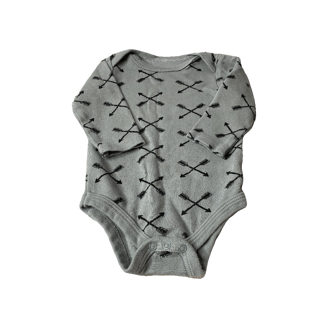 Yoga Sprout Unisex Grey | Black | Arrows Onesie Size: 0-3 months Grey | Black | Arrows